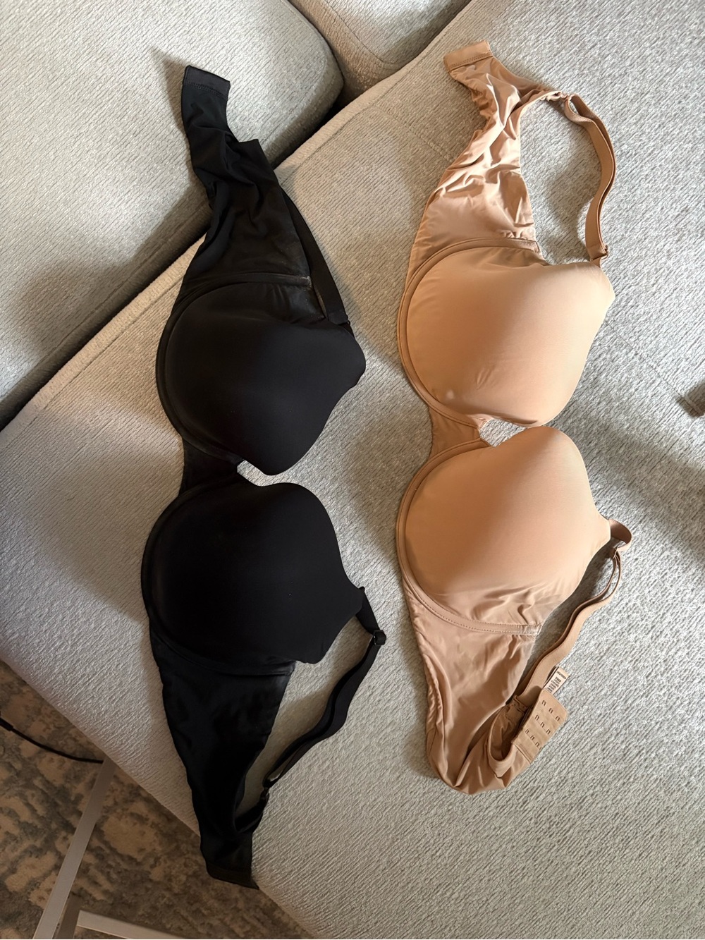Victoria's Secret Black & Nude Smooth T-Shirt Bras Duo